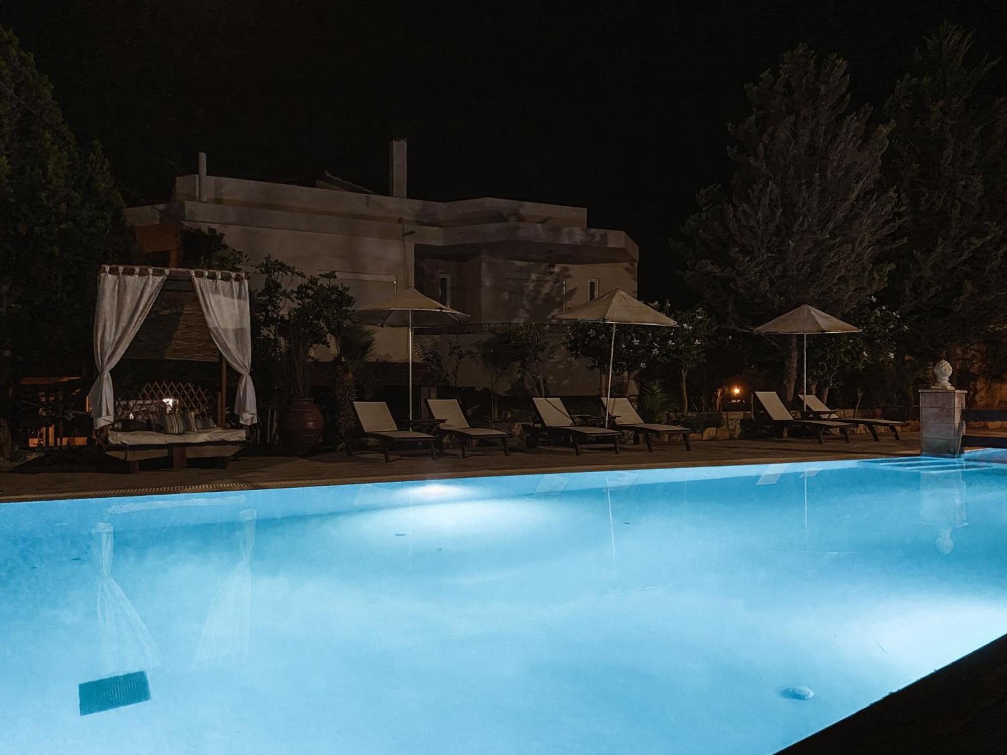 Theonia Villas Apartment Pefki